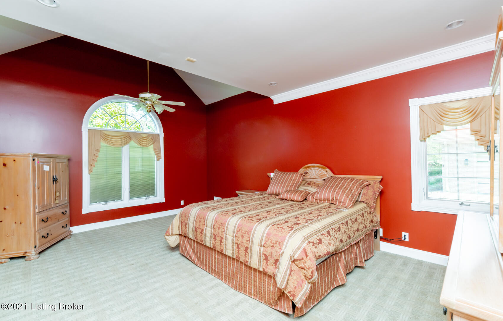 9512 Gutenberg Road Louisville, KY 40299 - Photo 6 of 74 9512-136