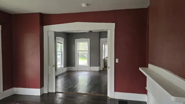 $2,000 | 83 West Main Street, Bradford, NH 03221