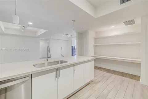 $749,950 | 999 Southwest 1st Avenue, Unit 1916, Miami, FL 33130