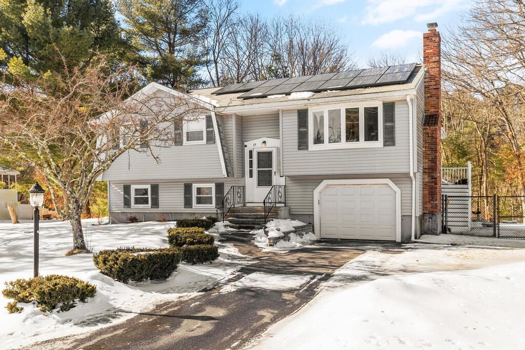 25 Redgate Road Tewksbury, MA 01876 - Photo 1 of 22 Gallery Image 1