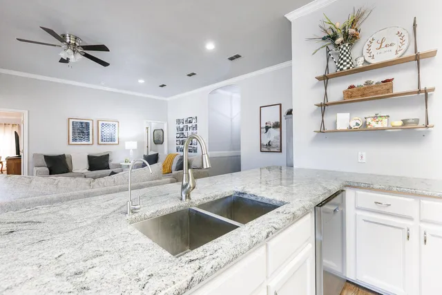 $319,500 | 414 Sooner Street, Wolfforth, TX 79382