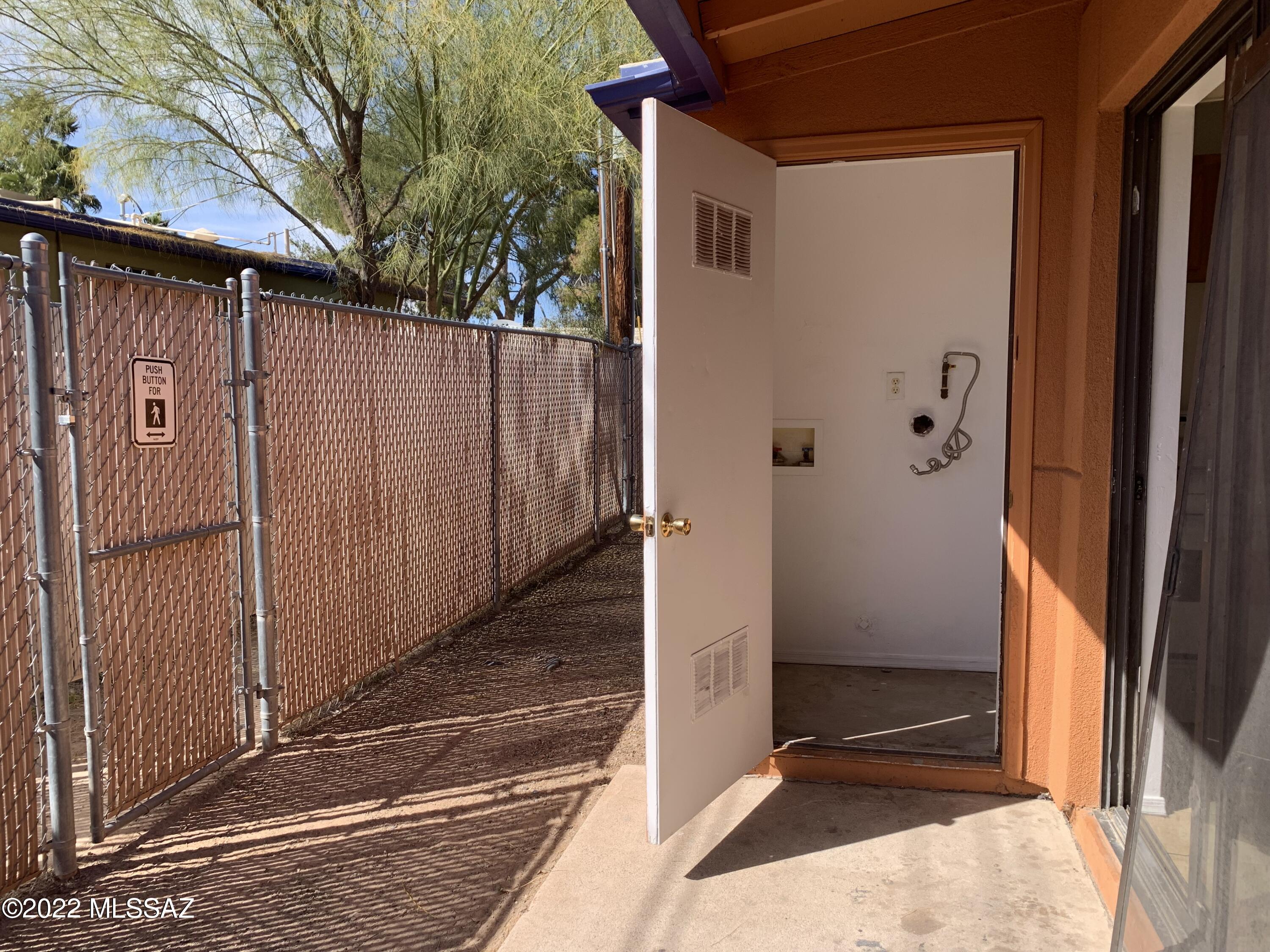 350 North Silverbell Road, Unit 159 Tucson, AZ 85745 - Photo 9 of 24 Gallery Image 9