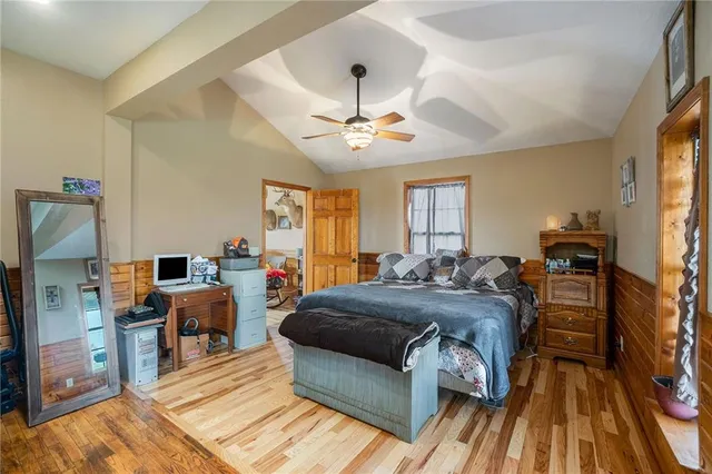 $2,000,000 | 21970 Lamar Road, Weston, MO 64098