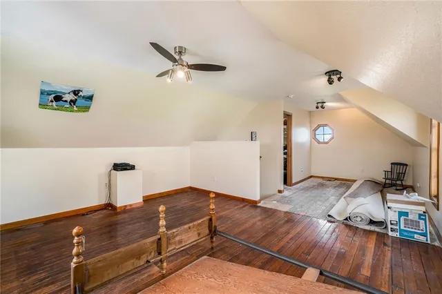 $2,000,000 | 21970 Lamar Road, Weston, MO 64098