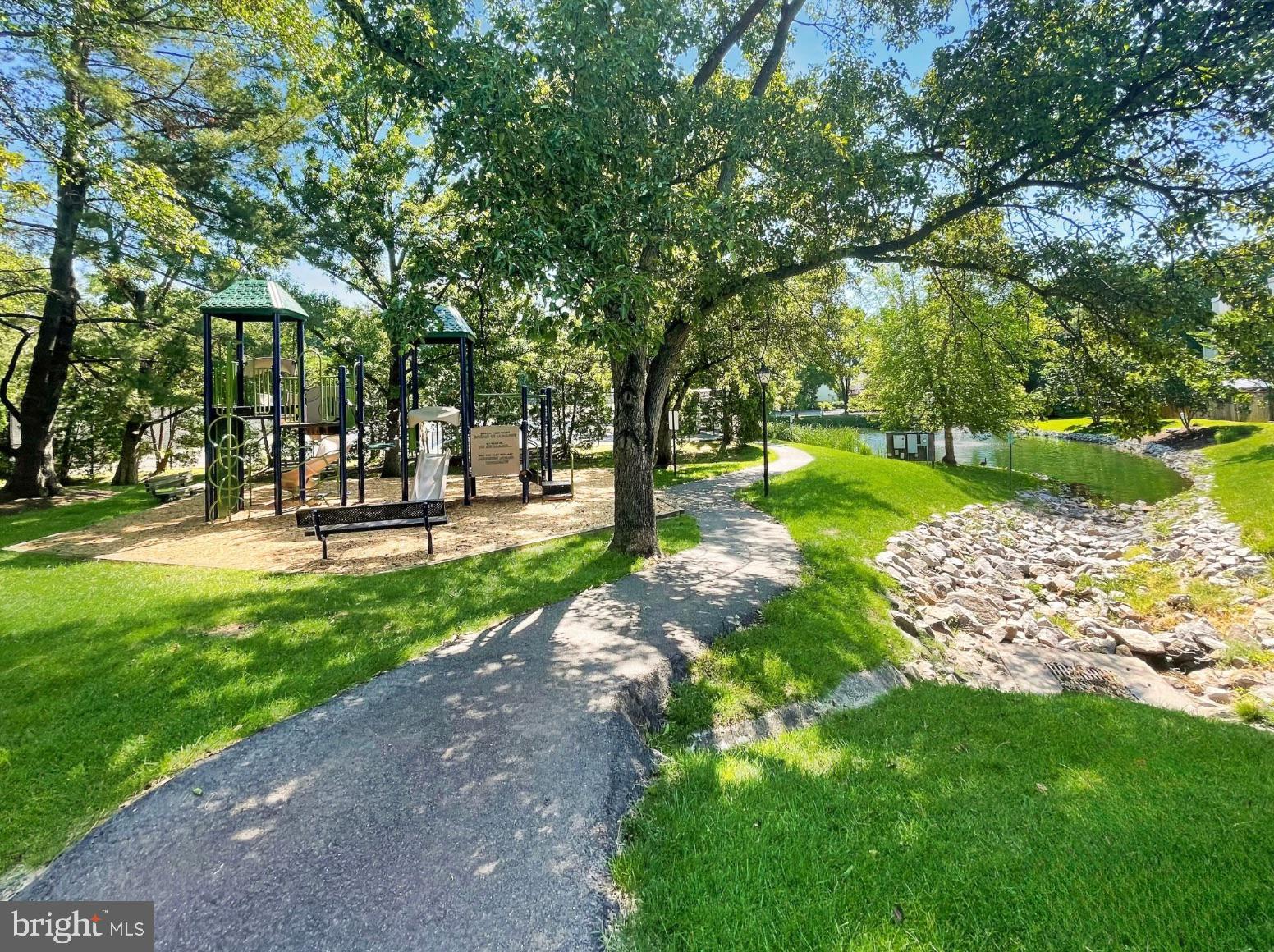 4600 King Duncan Road Alexandria, VA 22312 - Photo 27 of 27 a view of a park with large trees