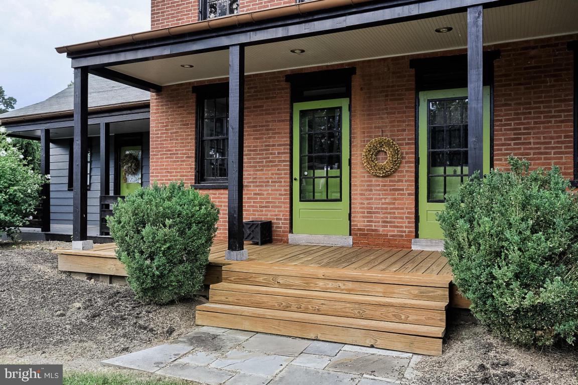 321 East Roseville Road Lancaster, PA 17601 - Photo 2 of 34 Gallery Image 2