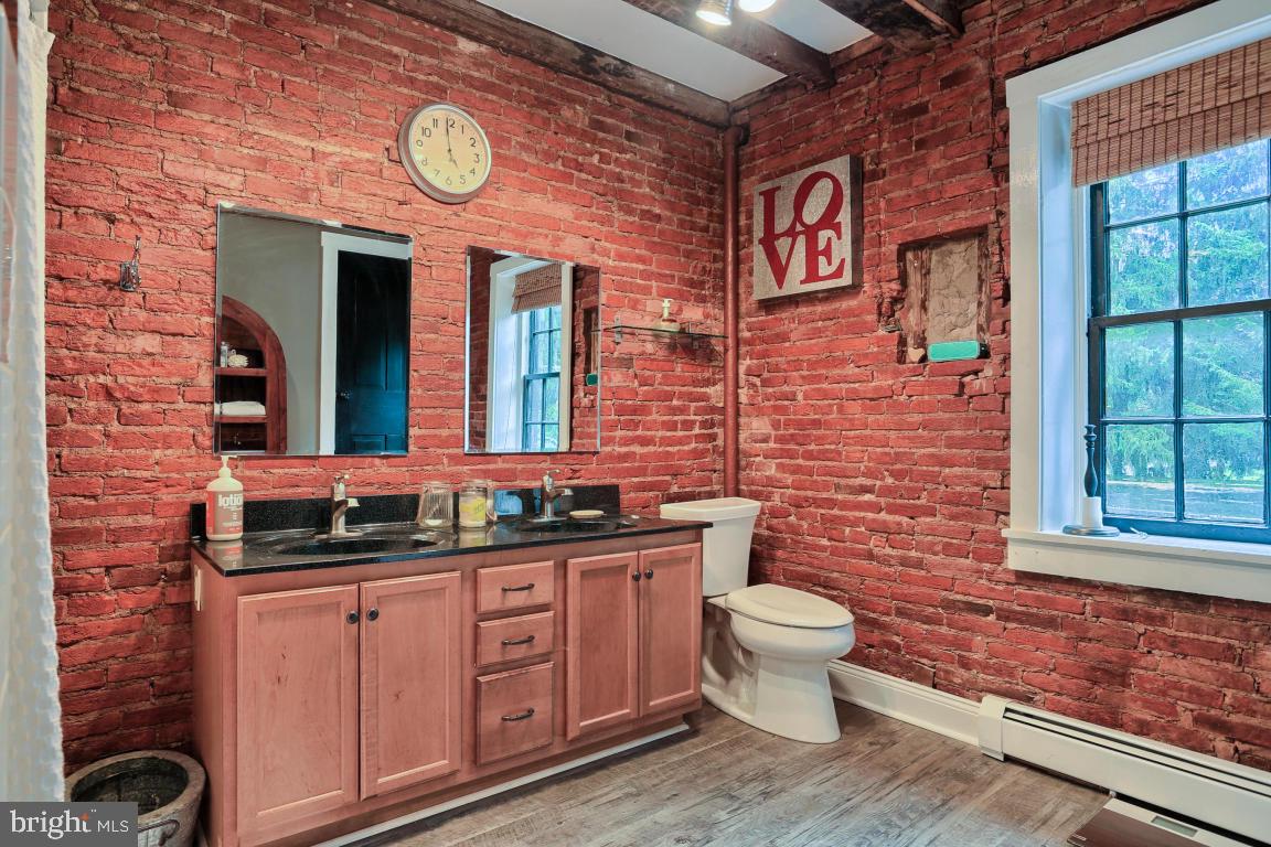 321 East Roseville Road Lancaster, PA 17601 - Photo 28 of 34 Gallery Image 28