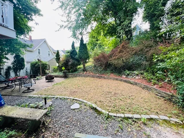 $2,800 | 15 Pennsylvania Avenue, Unit 1, Newton, MA 02464