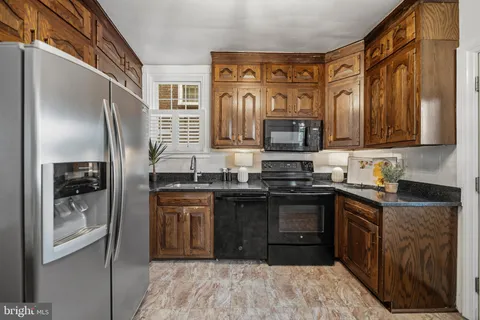 $1,200,000 | 1328 Juniper Street Northwest, Washington, DC 20012