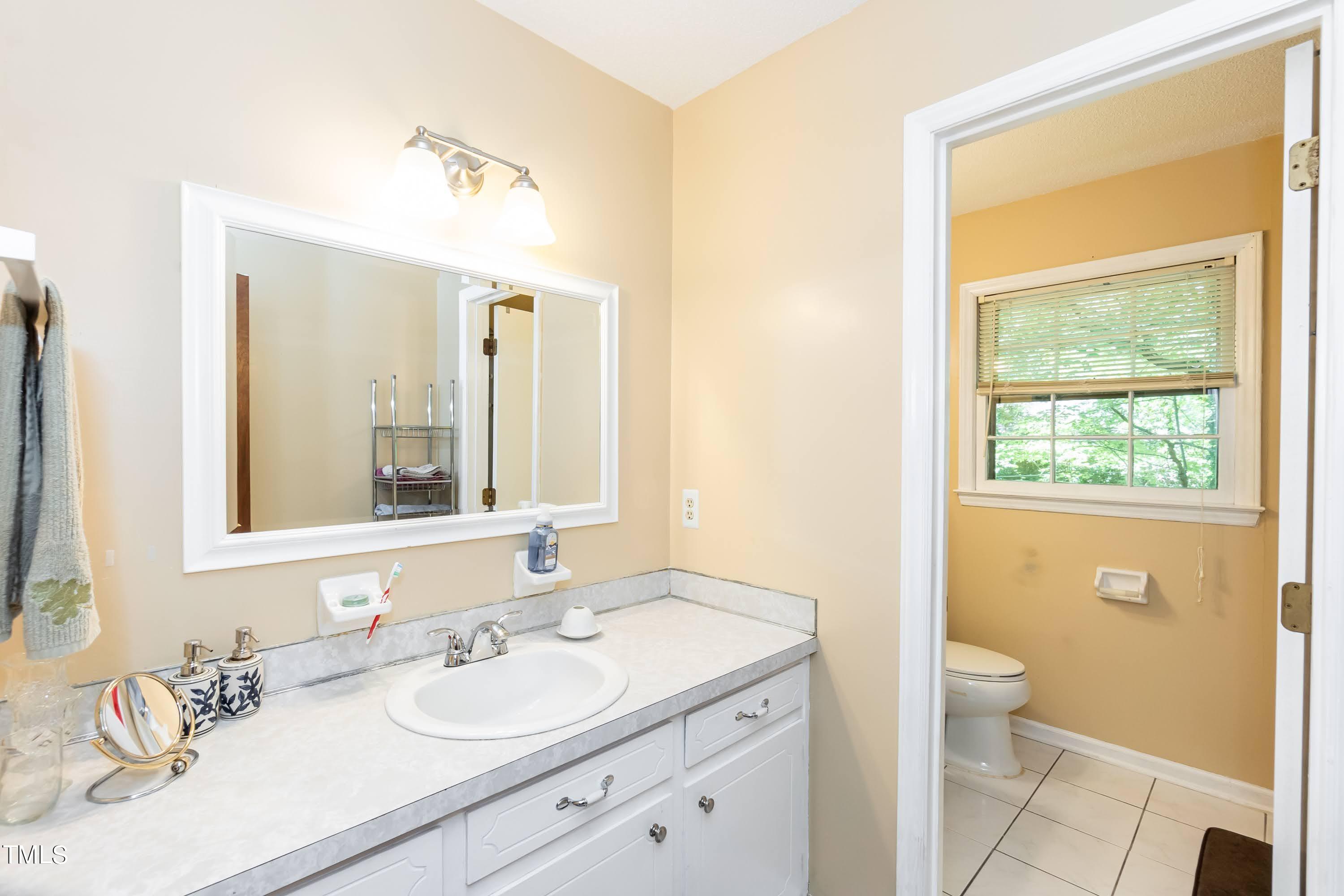 2313 Thunder Road Durham, NC 27712 - Photo 24 of 31 Bathroom 02 (12)
