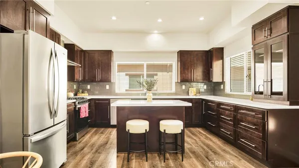 $785,000 | 9237 Wakefield Avenue, Unit 11, Panorama City, CA 91402