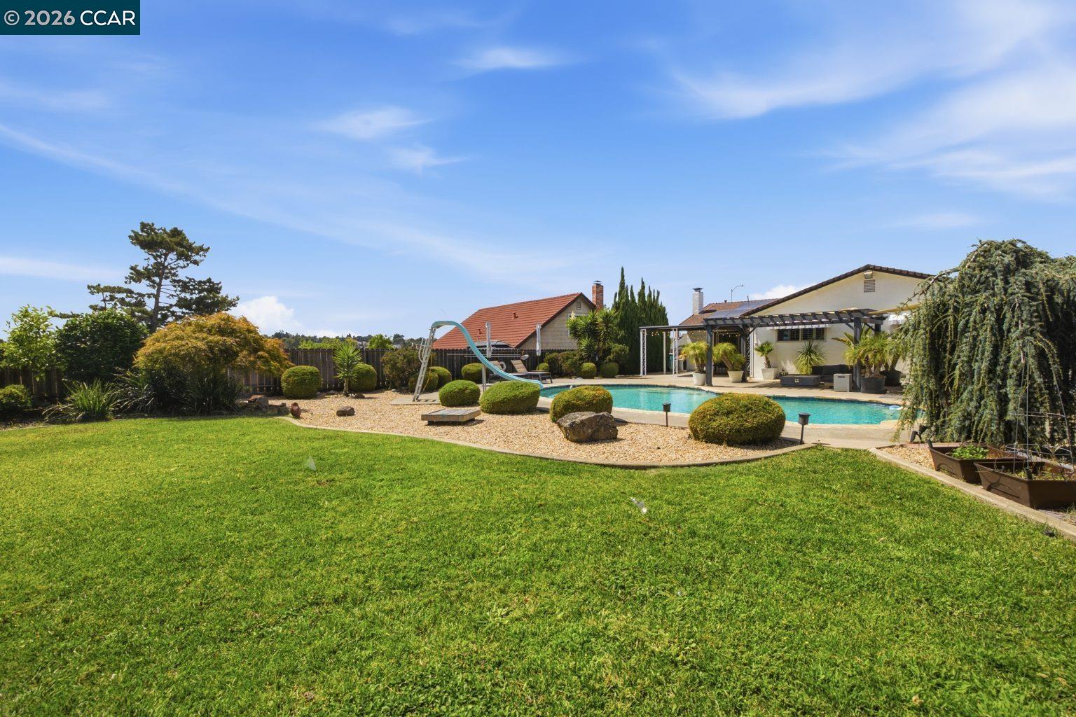 824 Coral Drive Rodeo, CA 94572 - Photo 32 of 41 Gallery Image 32