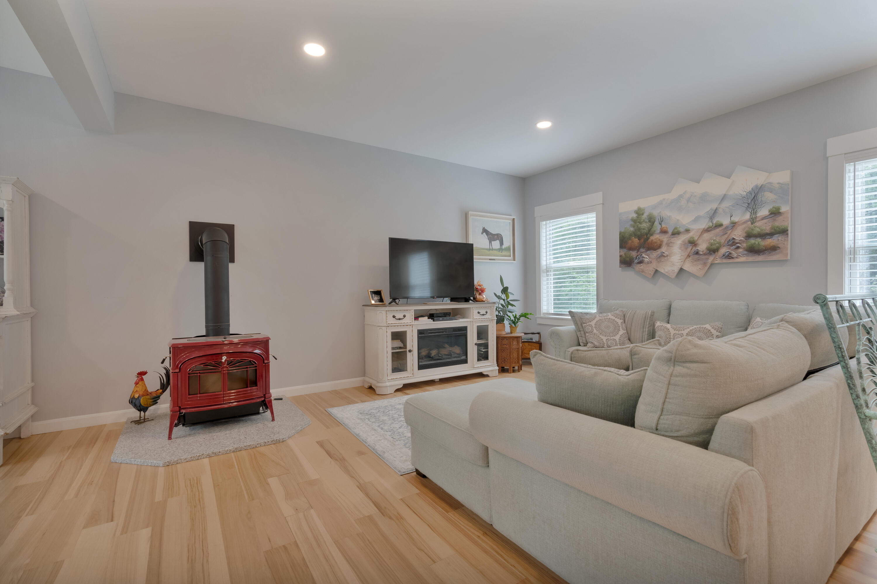 451 Cape Road Standish, ME 04084 - Photo 25 of 47 14