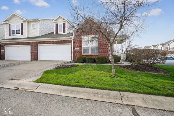 $2,600 | 4031 Much Marcle Drive, Zionsville, IN 46077