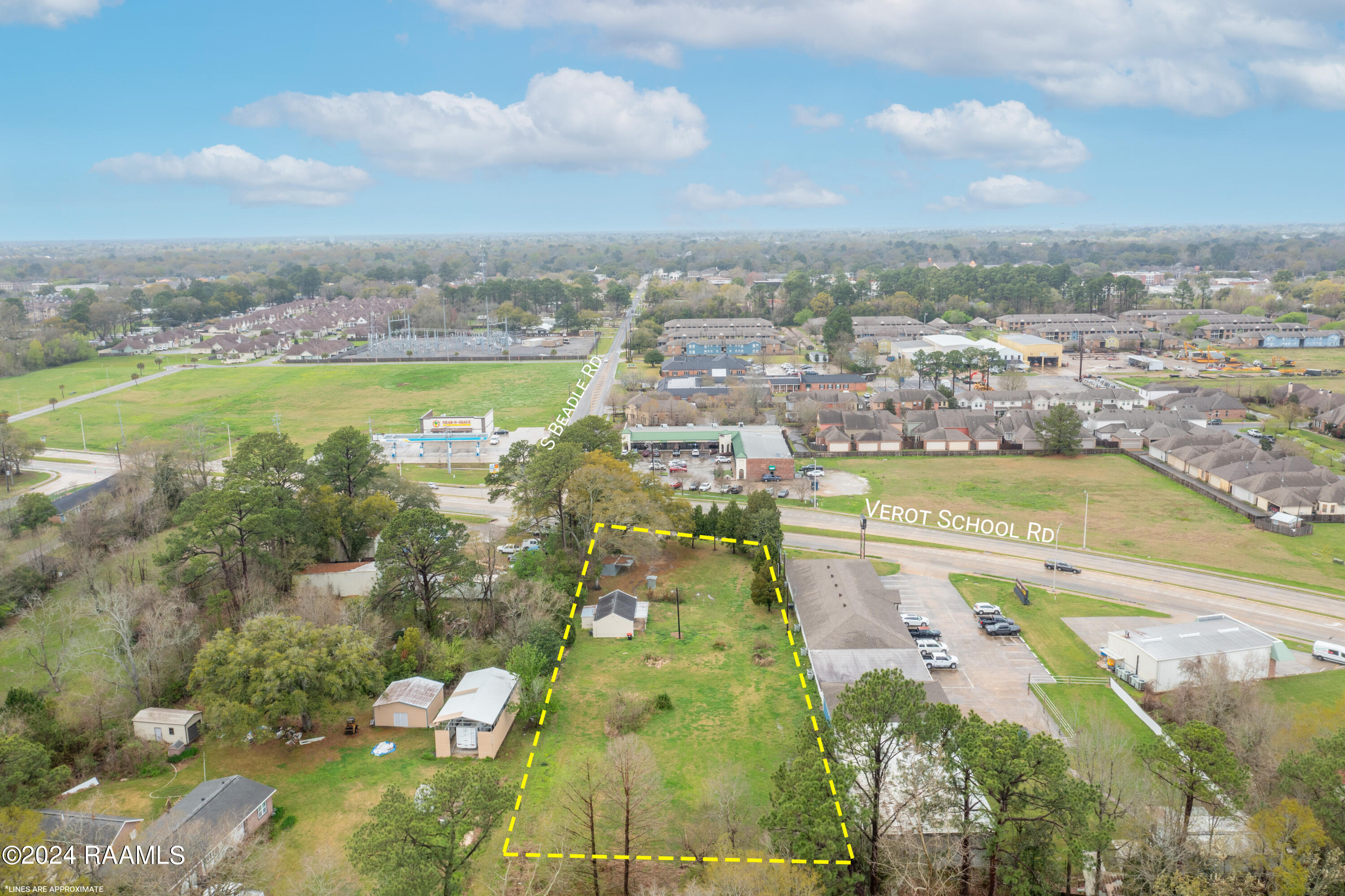 635 Verot School Road Lafayette, LA 70508 - Photo 3 of 28 635VerotSchool-4