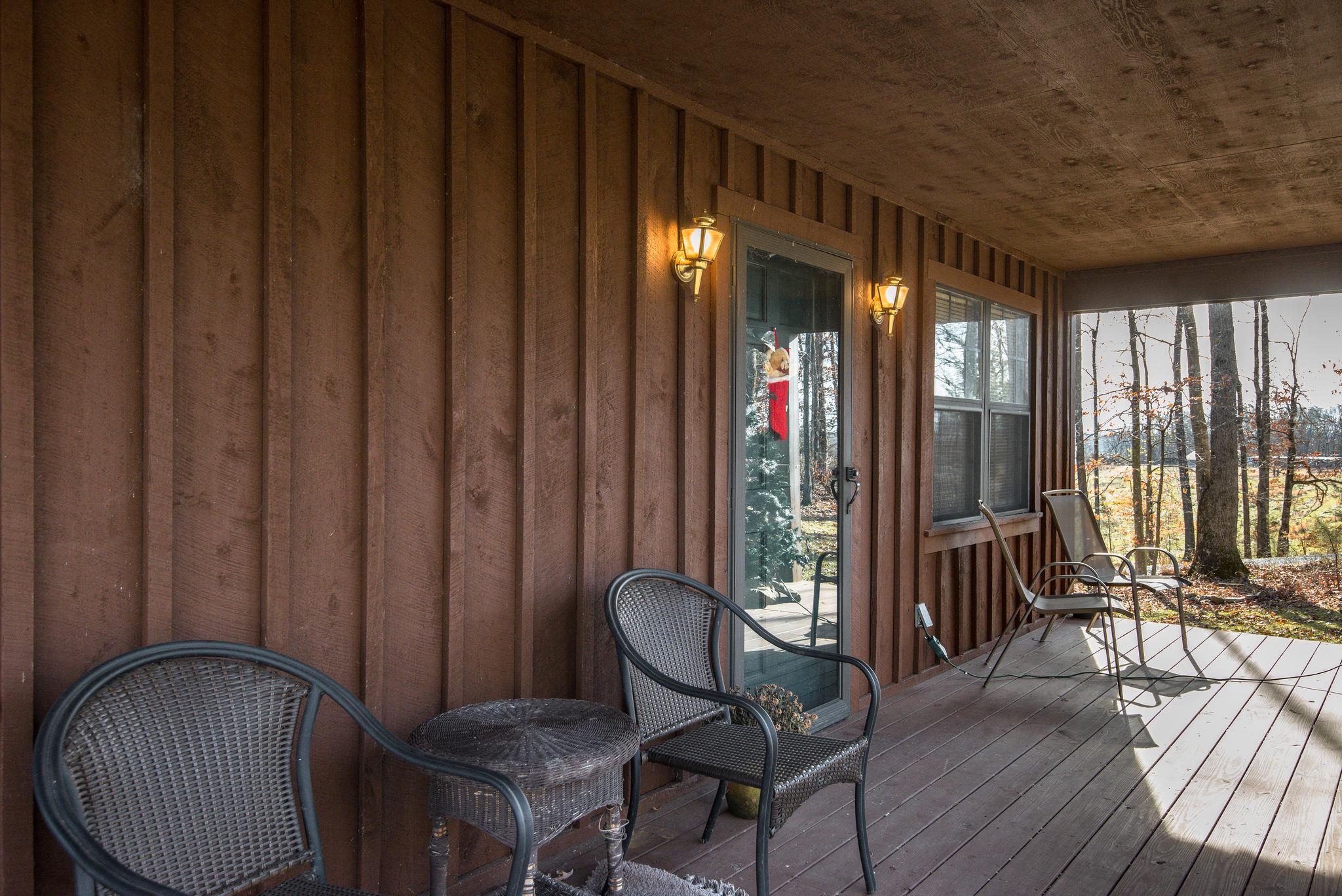 702 Mathis Road Charlotte, TN 37036 - Photo 4 of 22 Gallery Image 4