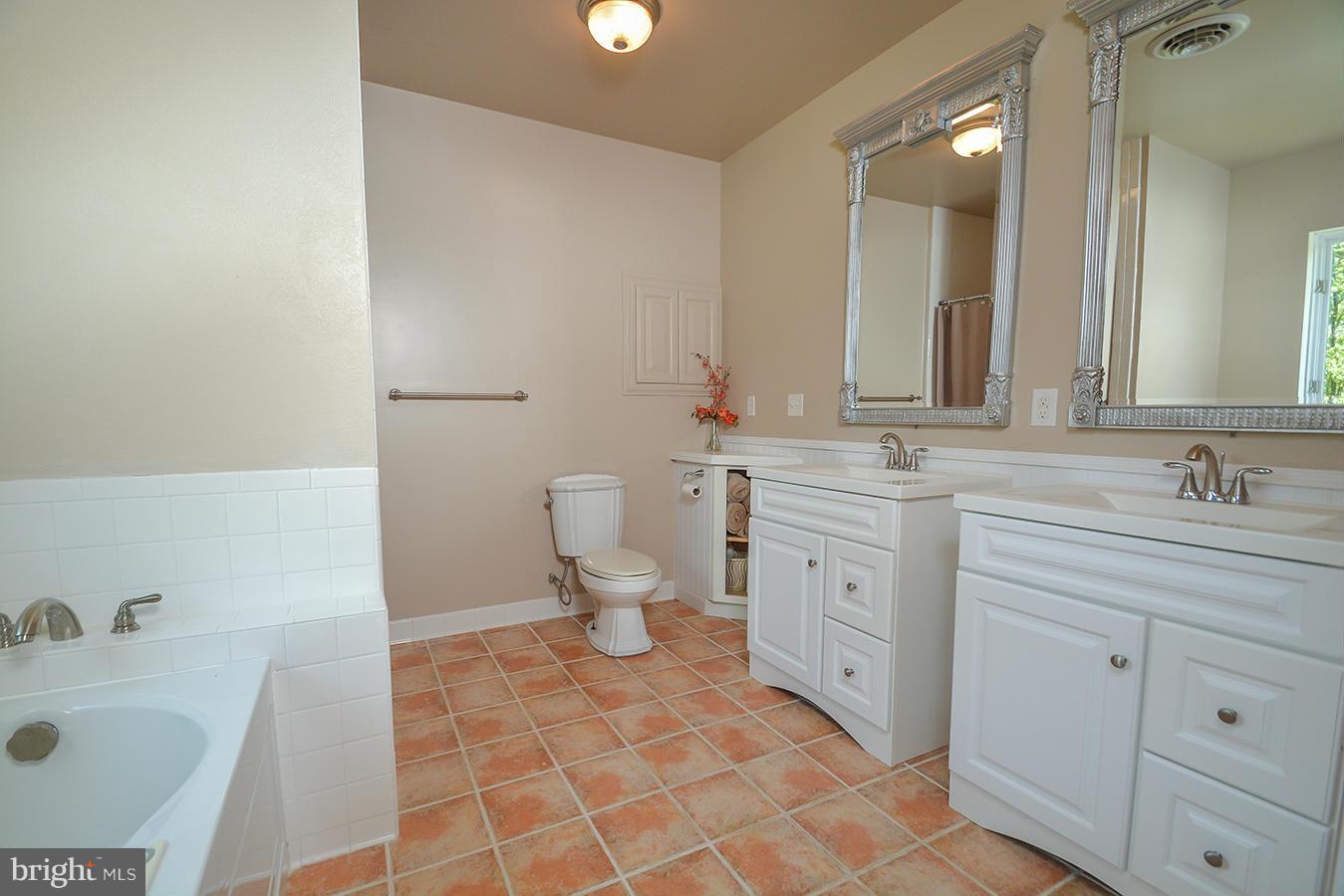 4792 Friendsville Road Friendsville, MD 21531 - Photo 21 of 30 Bath
