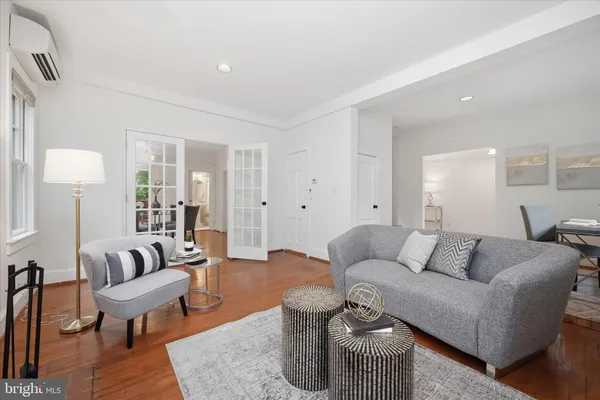 $1,175,000 | 26 Wellesley Circle, Glen Echo, MD 20812