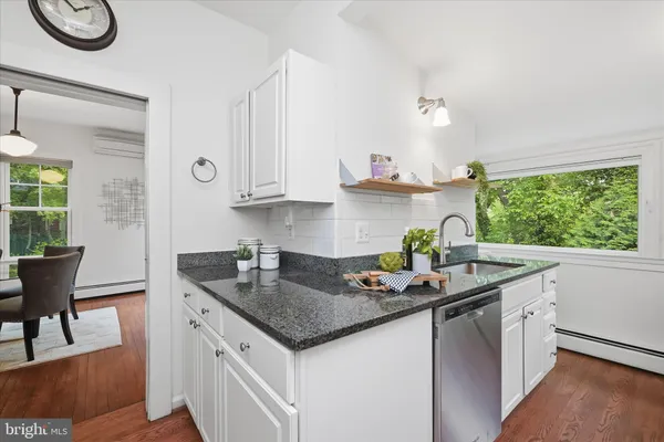 $1,175,000 | 26 Wellesley Circle, Glen Echo, MD 20812