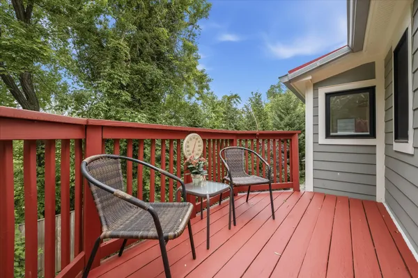 $1,175,000 | 26 Wellesley Circle, Glen Echo, MD 20812