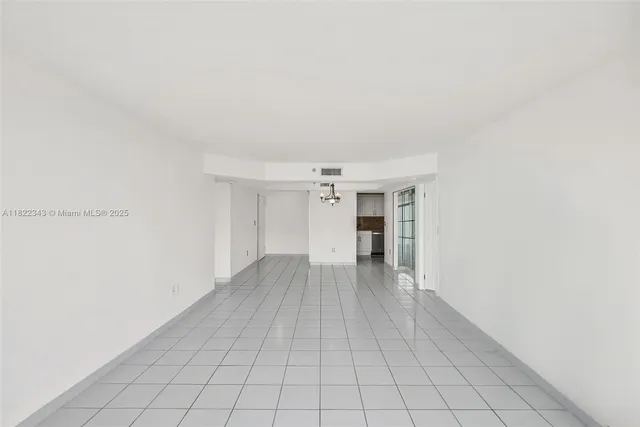 $788,000 | 9341 Collins Avenue, Unit 705, Surfside, FL 33154