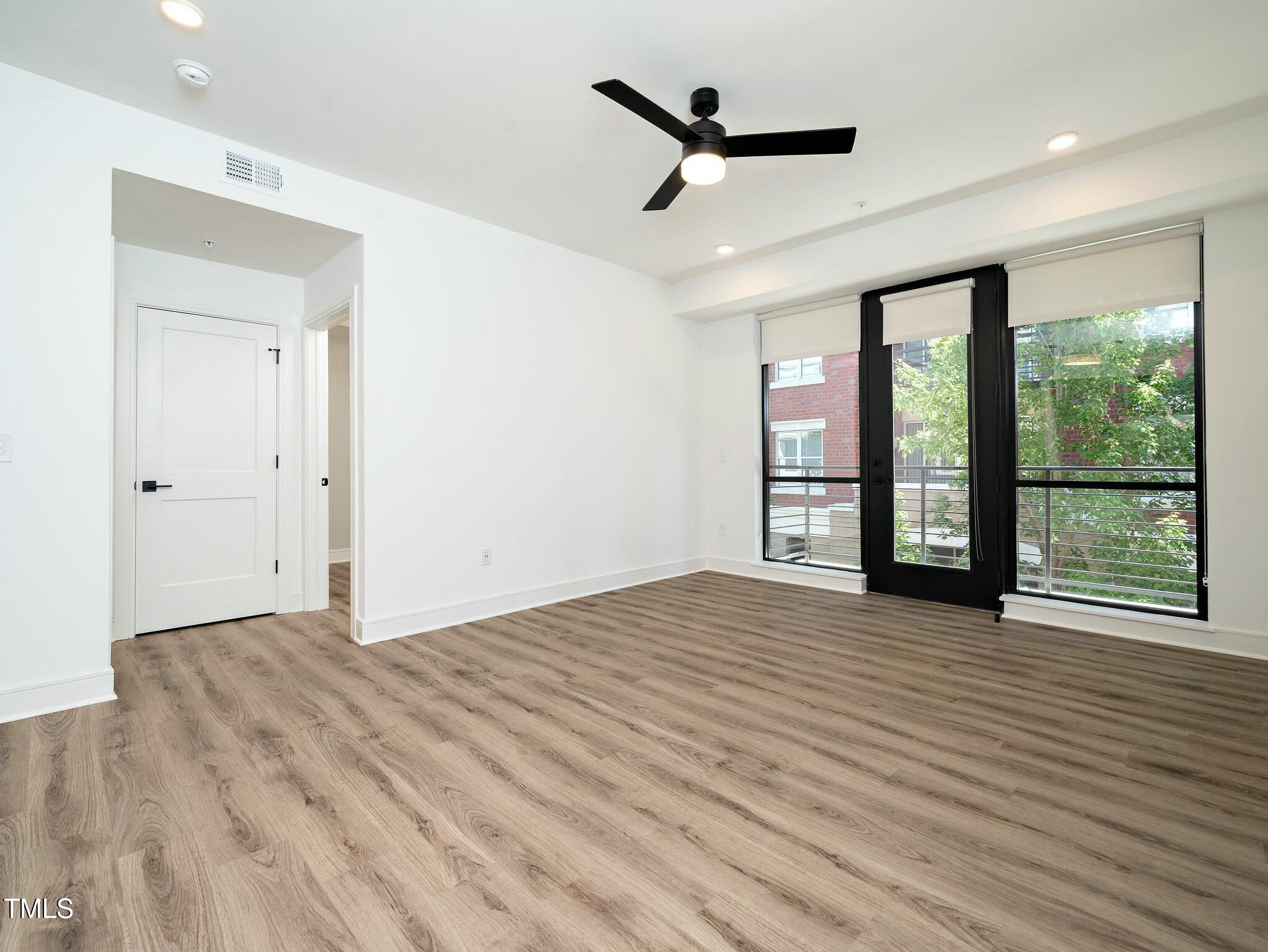 615 West Peace Street, Unit 304 Raleigh, NC 27605 - Photo 8 of 36