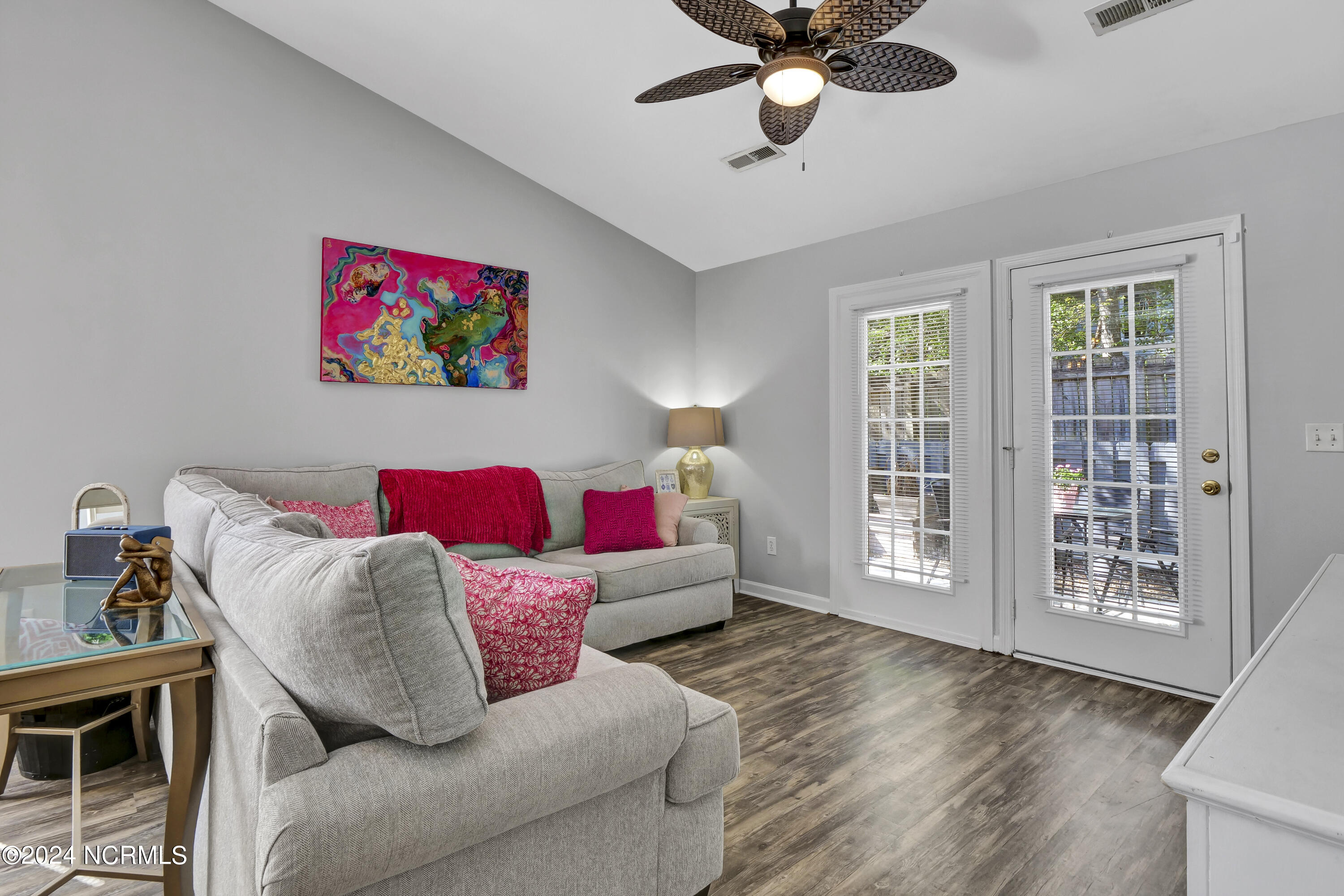 333 St Rosea Road Wilmington, NC 28405 - Photo 4 of 27 004_p5077605