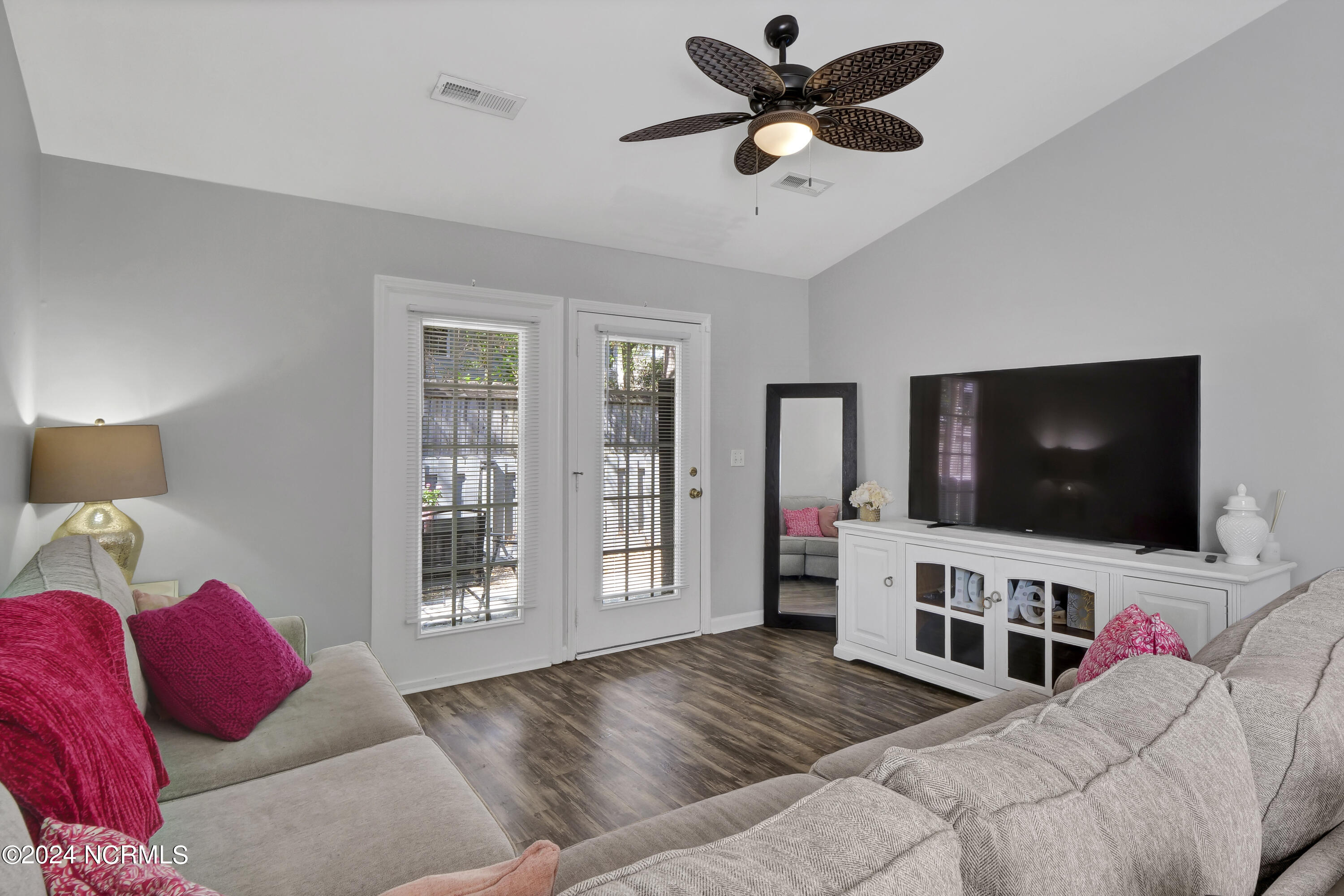 333 St Rosea Road Wilmington, NC 28405 - Photo 7 of 27 007_p5077620