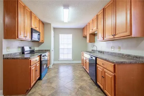 $219,900 | 726 Iberville Street, Laplace, LA 70068