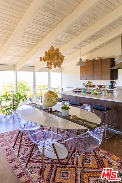 241 Rees Street Los Angeles, CA 90293 - Photo 25 of 47 Gallery Image 25