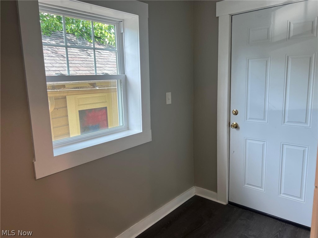 2422 Lake Rd Boulevard Northwest Canton, OH 44708 - Photo 11 of 33 Gallery Image 11