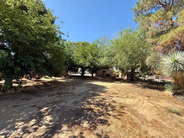 a view of entrance to house