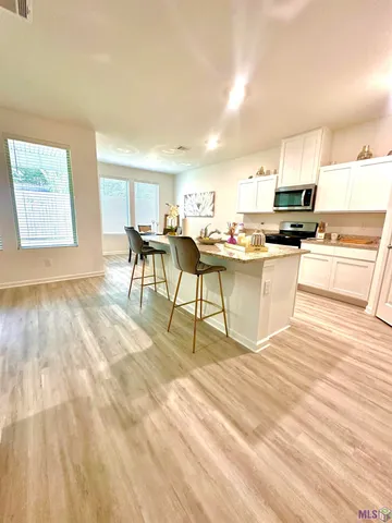 $319,900 | 5415 Heron Nest Drive, Baton Rouge, LA 70816