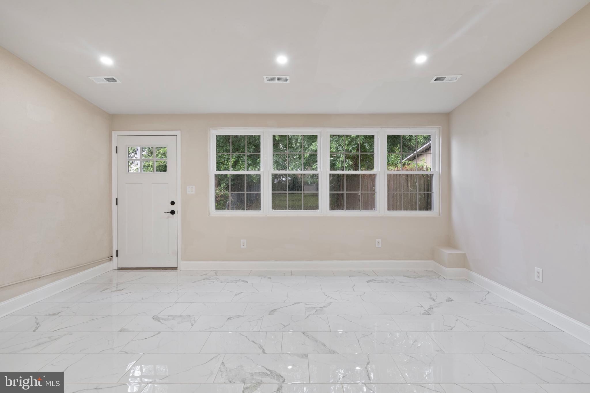 3215 Fairdale Road Philadelphia, PA 19154 - Photo 11 of 27 Gallery Image 11