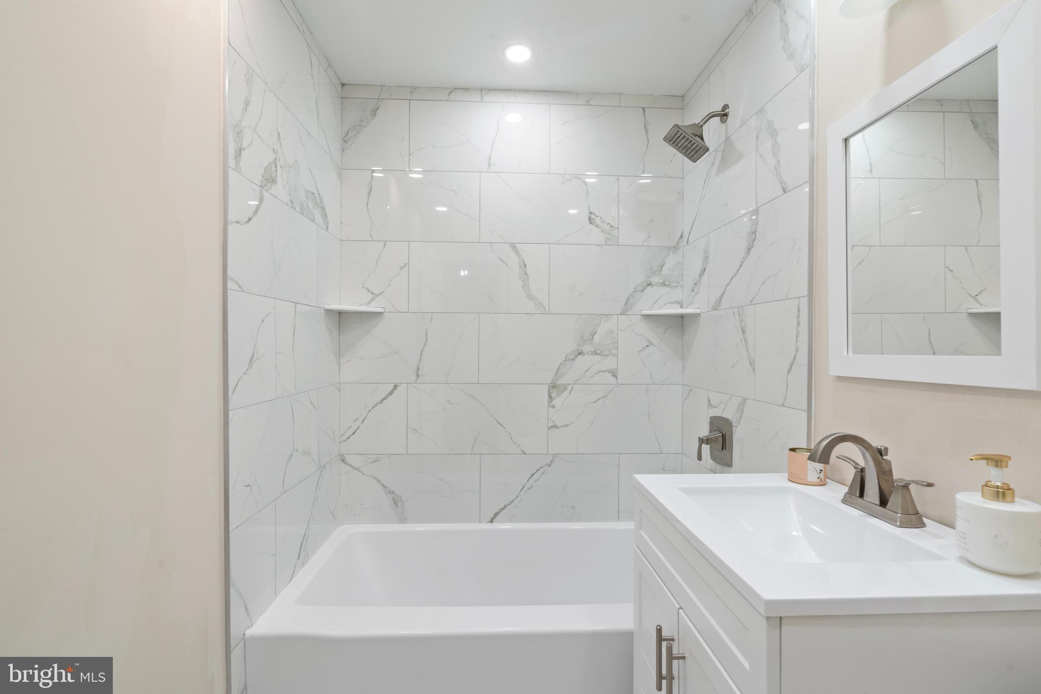 3215 Fairdale Road Philadelphia, PA 19154 - Photo 20 of 27 Gallery Image 20