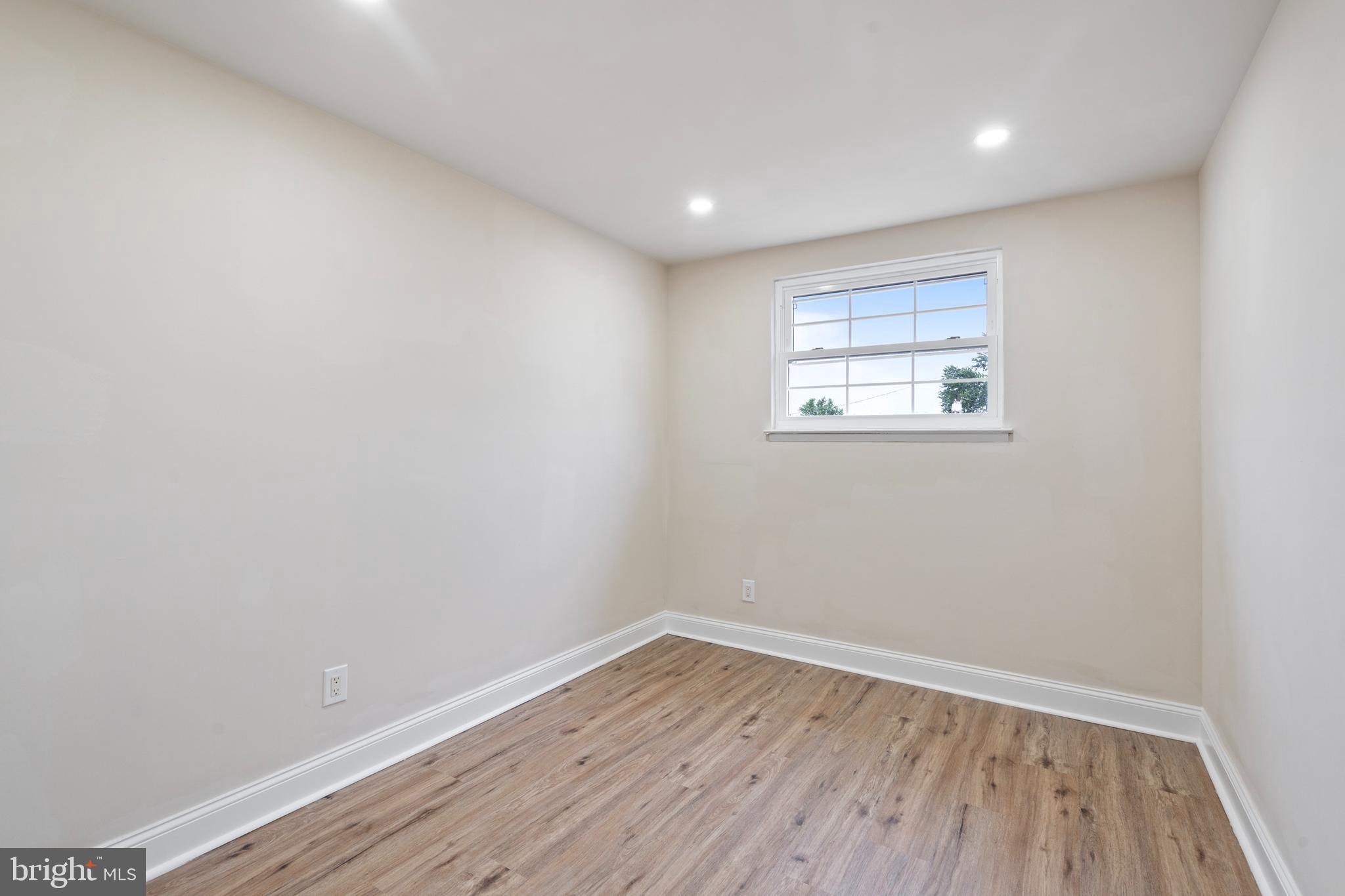 3215 Fairdale Road Philadelphia, PA 19154 - Photo 23 of 27 Gallery Image 23