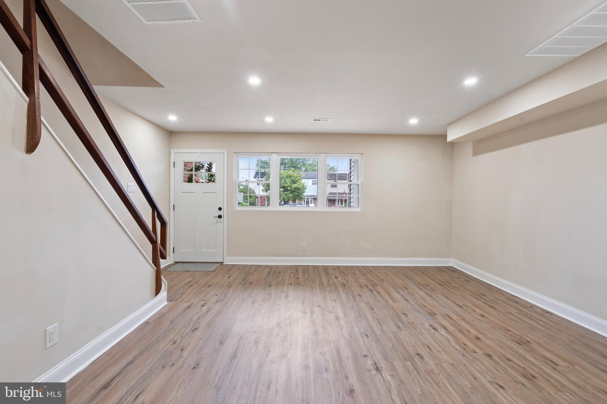 3215 Fairdale Road Philadelphia, PA 19154 - Photo 7 of 27 Gallery Image 7