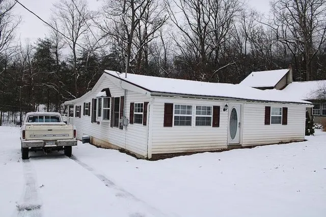 $330,000 | 113 2nd Street, Fredericksburg, PA 17026