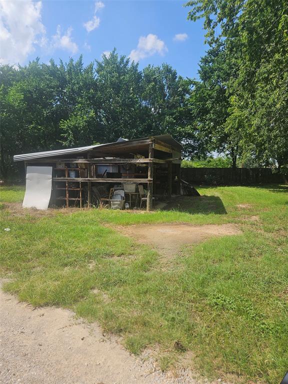 513 South Main Street Springtown, TX 76082 - Photo 9 of 10