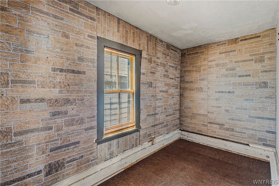 67 Halbert Street Buffalo, NY 14214 - Photo 23 of 48