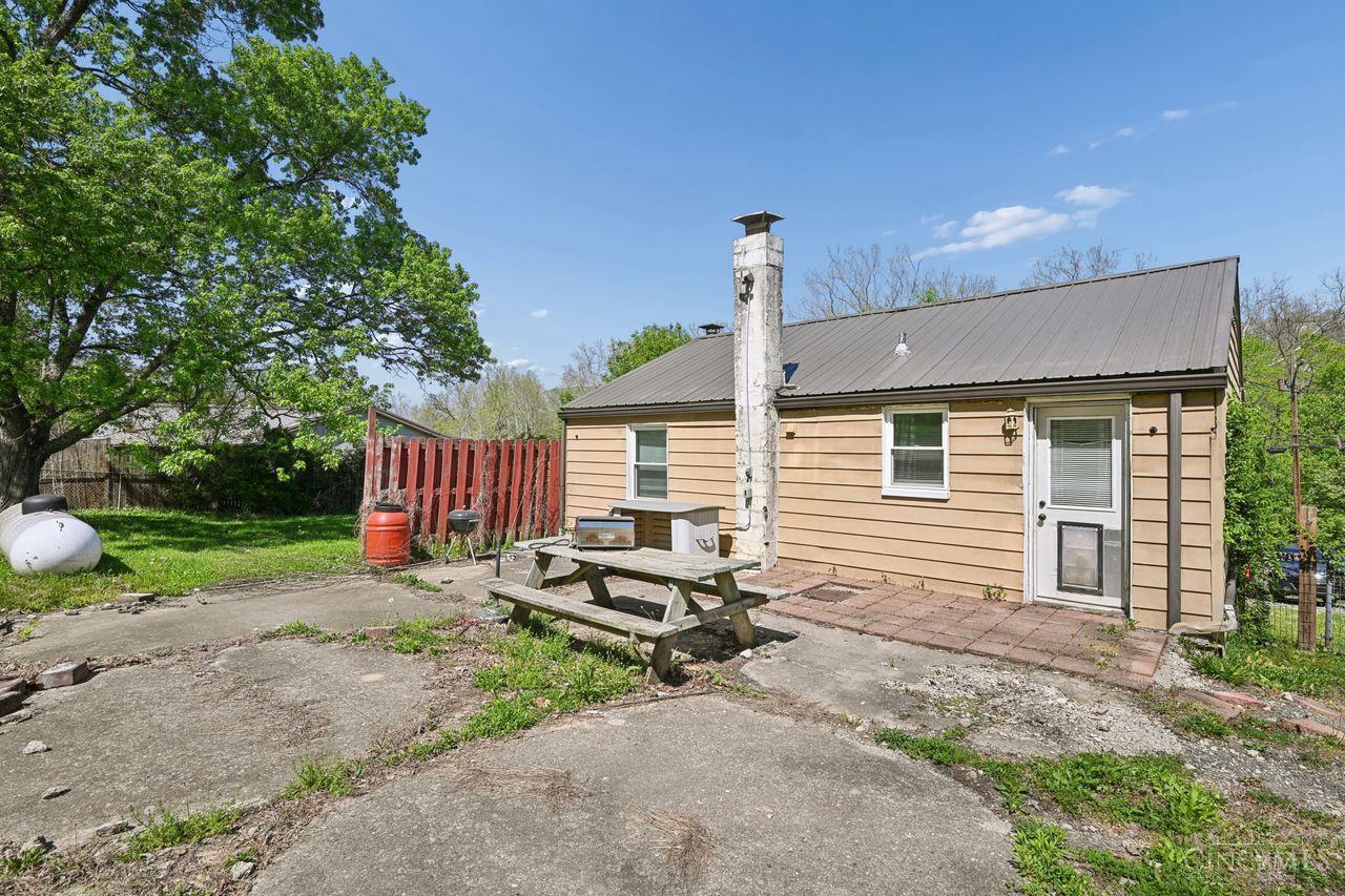 7605 Wesselman Road Cleves, OH 45002 - Photo 25 of 35