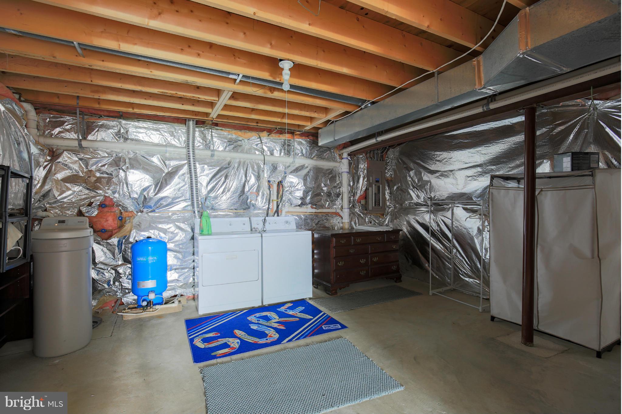 3926 Calawasse Road Edgewater, MD 21037 - Photo 18 of 30 Utility and Laundry Room