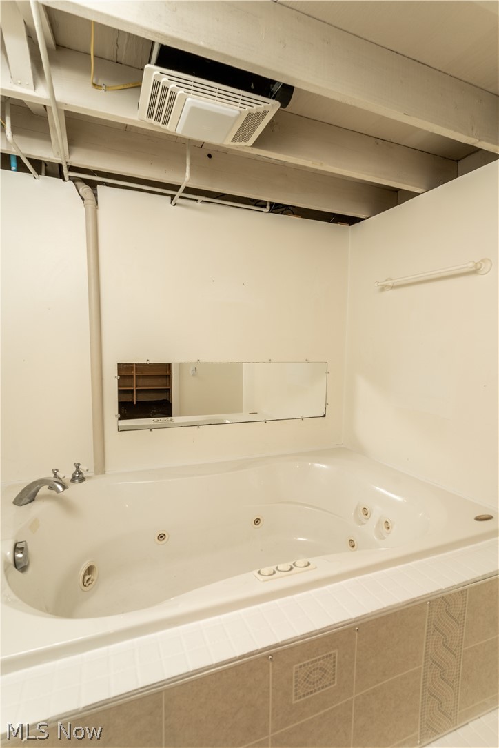 1207 North Road Northeast Warren, OH 44483 - Photo 16 of 19 Gallery Image 16
