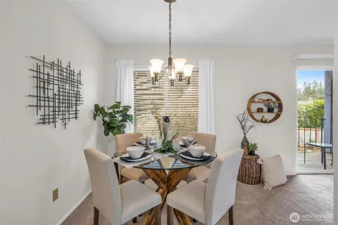 $350,000 | 14010 Juanita Drive Northeast, Unit SB4, Kirkland, WA 98034