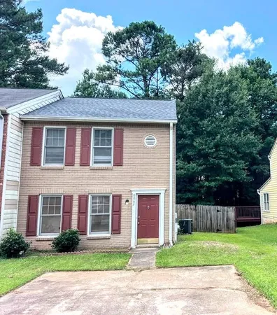 $1,450 | 8067 Creekstone Way, Riverdale, GA 30274