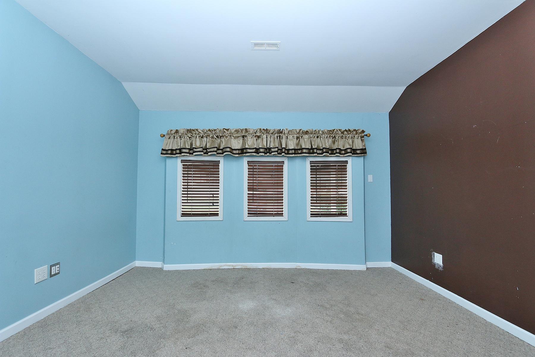 2716 Green Ridge Road Roanoke, VA 24019 - Photo 22 of 48 img_9704