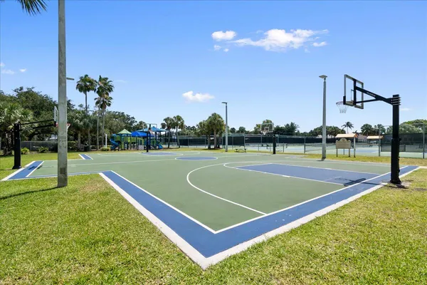 $899,000 | 484 Otter Lane North, Jupiter, FL 33458