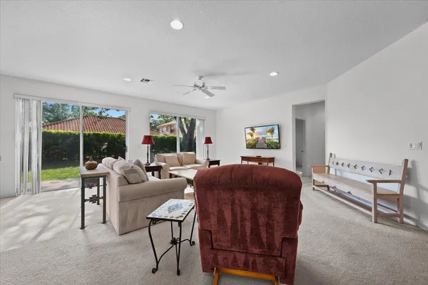 $899,000 | 484 Otter Lane North, Jupiter, FL 33458