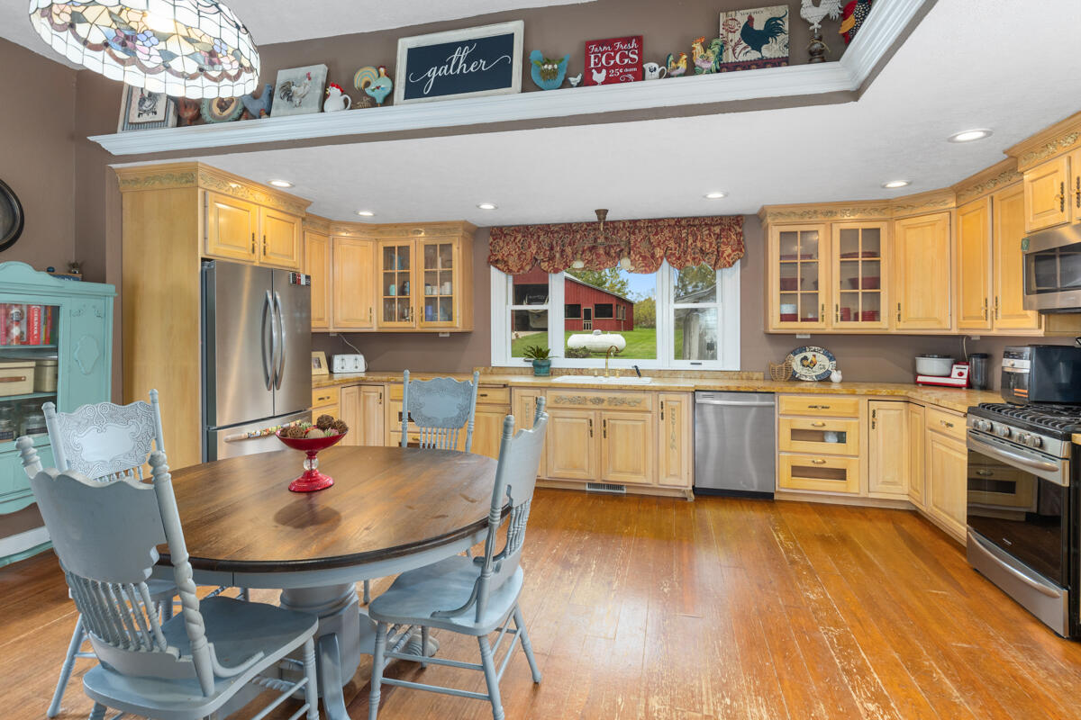 11854 Belding Road Northeast Belding, MI 48809 - Photo 10 of 44 IMG_1008