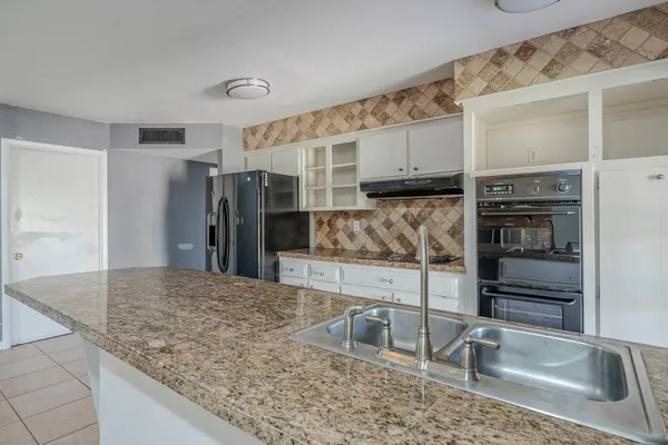 $3,500 | 3236 South Kenwood Lane, Tempe, AZ 85282